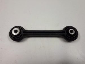 20570897 – 8K0411317D – Anti-roll bar guide