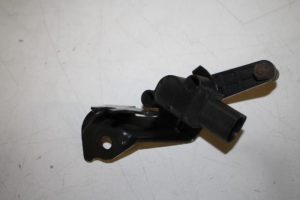 17827002 – 8K0941285P – Xenon height adjustment