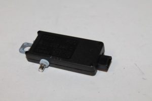 17791403 – 4B5035225C – Antenne Versterker