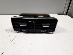 18803272 – 4H0819203DWVF – Lüftungsgitter hinten