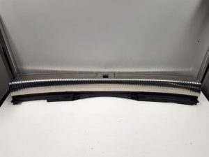 19435410 – 8W9864483B – Abdeckung Stürmer Keil hinten