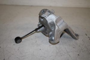 17810966 – 4M0199307BH – Engine mount