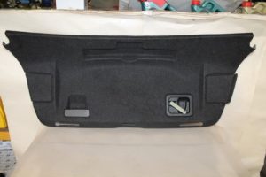 17792584 – 8T0867975BCA9 – Bekleding Achterklep