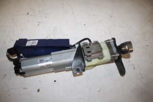 17830745 – 8K9827852C – Sluithulpmotor achterklep