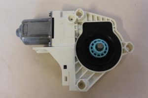 17791236 – 8K0959812A – Raammotor Portier