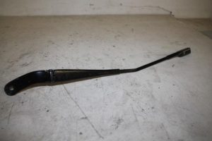 17823110 – 8F19554071P9 – Front wiper arm