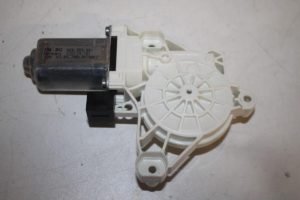 17827478 – 4K0959801 – Door window motor