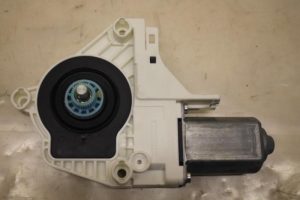 17799779 – 8K0959802B – Door window motor