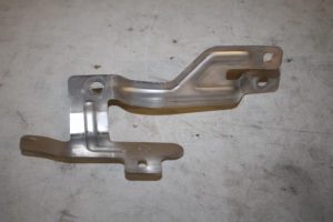 17823359 – 04L131561H – Steun (diversen)