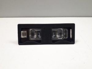 20223062 – 8W6943021A – Kenteken Verlichting