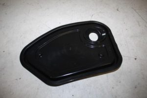 17822887 – 8V4837915B – Deurplaat 4Deurs links-voor