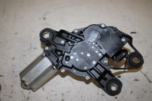 17816563 – 5K6955711B – Rear wiper motor