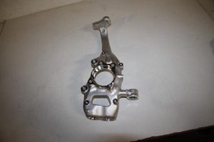 17817740 – 4K0407254D – Fusee rechts-voor