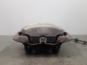 21434177 – 8K0615124D – Remklauw (Tang) rechts-voor