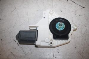 17808698 – 8K0959801B – Door window motor