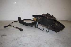 17822990 – 7P6407245A – Fusee links-voor