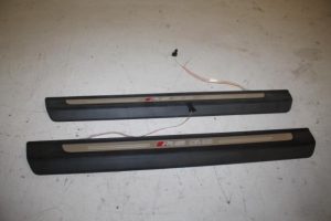 17832161 – 4M8947405B – Dorpel links