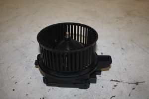 17824827 – 4M1820021A – Heating and ventilation fan motor