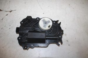 17825096 – 4E0837059 – Sluithulpmotor portier links-voor