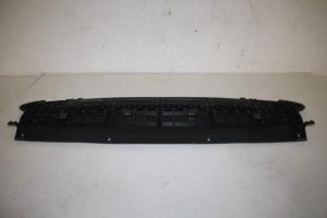 17817525 – 8R0807233 – Bumper onderplaat
