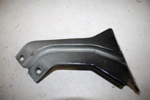 17831157 – 8X0821136AY9T – Steun (diversen)