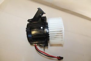 17791737 – 8T1820021 – Heating and ventilation fan motor