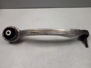 21420600 – 8E0407694AL, 8E0407696E, 8E0407694N, 8E0407694AM, 8E0407694AK – Draagarm rechts-voor