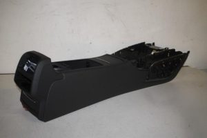 17828760 – 4G0863244B24A – Mittelkonsole