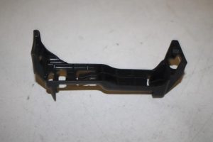 17818394 – 8W0907741 – Steun (diversen)