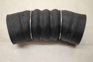 17798776 – 07L145746A – Intercooler Slang