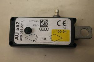 17796353 – 4B9035225B – Antenne Versterker