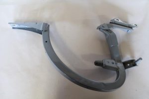 17791391 – 4G5827302B – Scharnier Achterklep