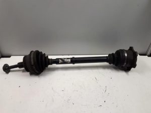 18611475 – 4D0407271S – Antriebswelle links vorne