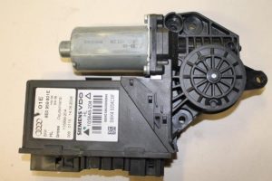 17787012 – 8E0959802E – Door window motor