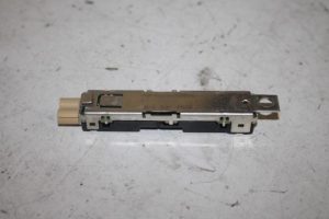 17805417 – 4G9035225B – Antenne Versterker