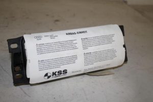 17821870 – 8T0880204G – Airbag rechts (Dashboard)