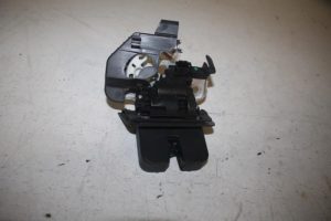 17810423 – 8R0827505 – Slotmechaniek Achterklep