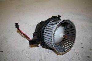 17813990 – 8T2820021 – Kachel Ventilatiemotor
