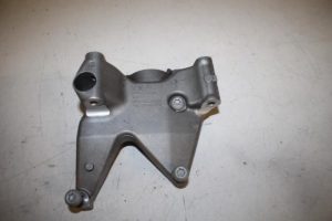 17829299 – 06M903143AC – Steun (diversen)
