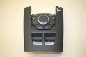 17801206 – 8V0919614B – Regelunit Multi Media