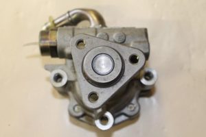 17786435 – 8D0145177Q – Lenkkraftverstärker Pumpe