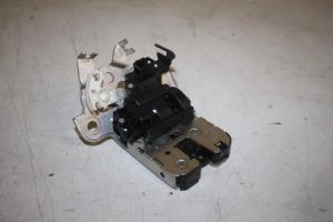 17830195 – 8R0827505 – Slotmechaniek Achterklep