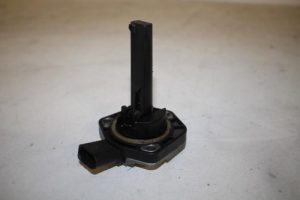 17821118 – 06E907660 – Olie niveau sensor