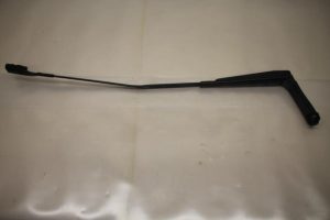 17800012 – 4G1955408B1P9 – Front wiper arm