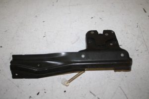 17810677 – 8N0827505A – Slotmechaniek Achterklep