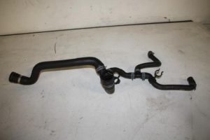 17827317 – 8K0122101G – Kühlerschlauch