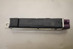 17798359 – 4H0035225 – Antenna Amplifier