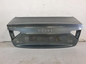 20822168 – 8T0827023AJX7R – Achterklep