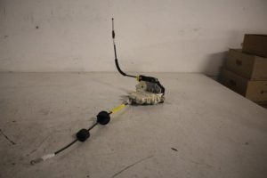 17807589 – 8J1837016D – Deurslot Mechaniek 4Deurs rechts-voor