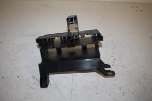 17810190 – 4G0907392A – Steun (diversen)